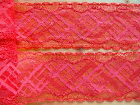 1m elastische Spitze in renoir-rot F1391 Richtung koralle -  8cm