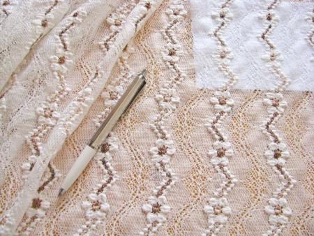 1m bi-elastische All-Over-Spitze in off-white Fb1000, beige und braun -  1,30m