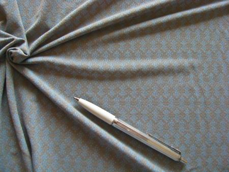 1m bi-elastische Microfaser zart gemustert in grau/blau - 1,40m
