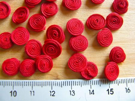 4 Schnecken-Ornamente in dunklem kirsch-rot Fb0105