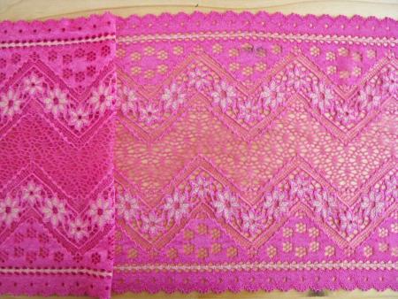 1m elastische Spitze in amaranth/lip-stick Fb1417... -17cm