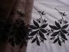 1m besticke Dessous-Spitze " Black Leaves" - 26cm / Stickbreite 15cm