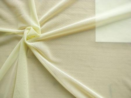 1m bi-elastischer Wäschetüll in zartem Gelb Fb 1454 - 1,45m