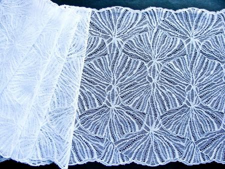 1m elastische XL-Spitze "White Ginko" in rein-weiß Fb2000 - 22,5cm