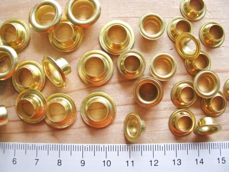 10 Stk. Ösen in gold - 6mm Innendurchmesser
