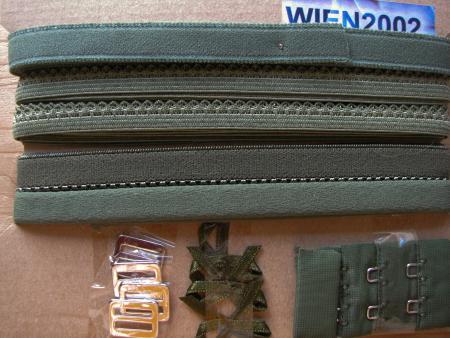 Kurzwarenpaket in oliv-grün Fb0732