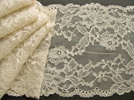 1m elastische Spitze in jaune/hellem saharasand Fb1384 - 16,5cm