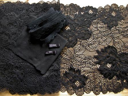 1 Pkt. Materialpaket "Black Mamba" Spitzenslip