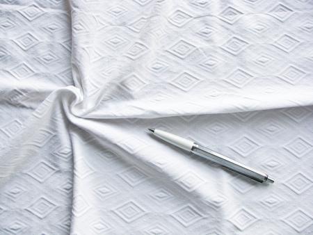 1m bi-elast., strukturierter Jersey in rein-weiß Fb2000 - 1,50m