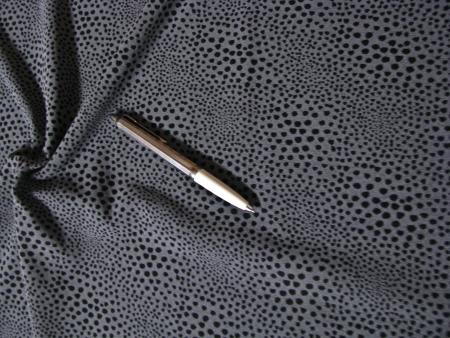 1m bi-elastische Wirkware in stahl-grau mit schwarzen Punkten Fb0878 - 1,40m