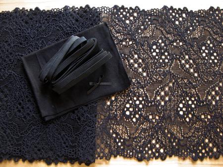 1 Pkt. Materialpaket "Black Wonder" Spitzenslip