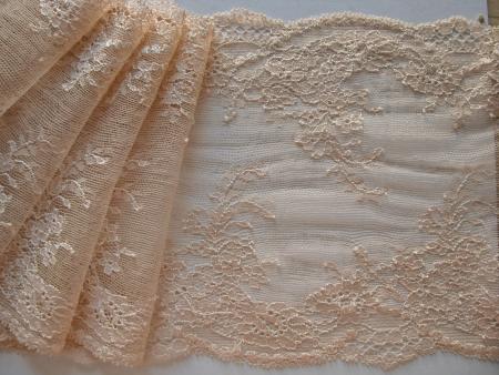 1m elastische Spitze in nude Fb0097 - 16,5cm