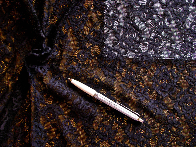 Spitzenstoffe Alloverspitze