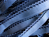 6m Schmuck-Wäschegummi in neptun-blau Fb0816