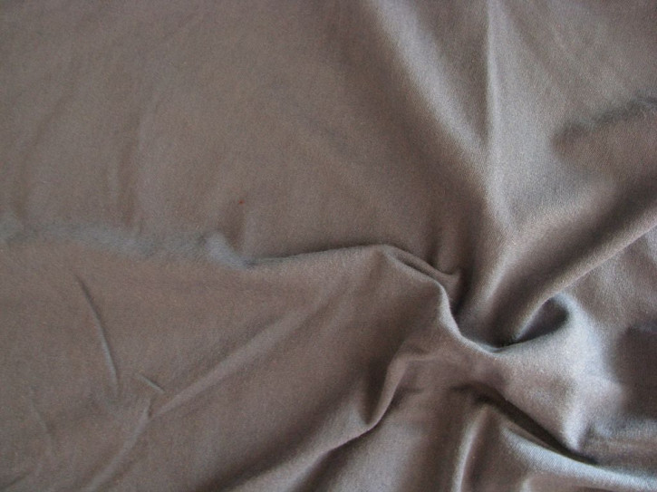 1m Fein-Jersey in taupe Fb0399 mit einem Stich ins rosenholz