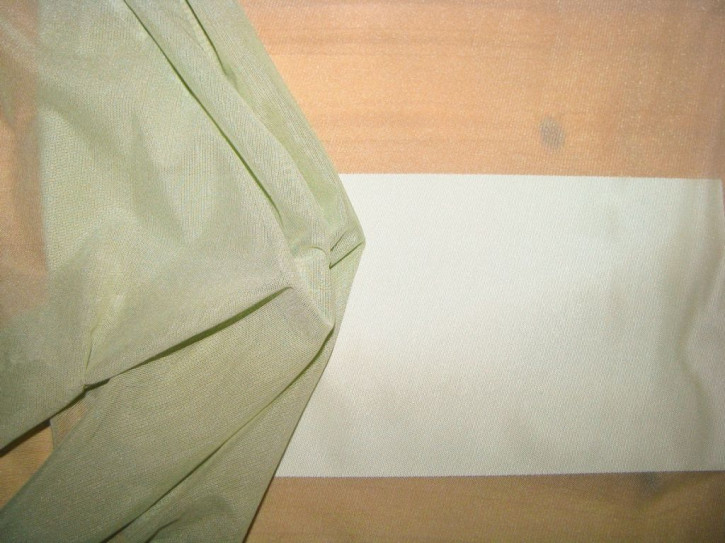 1m bi-elastischer, feiner Tüll in zartem lindgrün Fb1095 - 2m