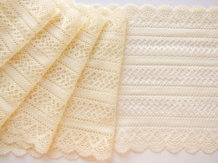 1m elastische Spitze in jasmin Fb0781-  16,5cm