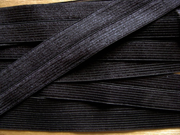 6m Falzgummi in schwarz Fb4000