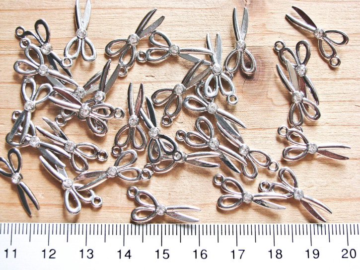 1 Stk. Charmes - Schere mit Glitzerstein in silber/Metall