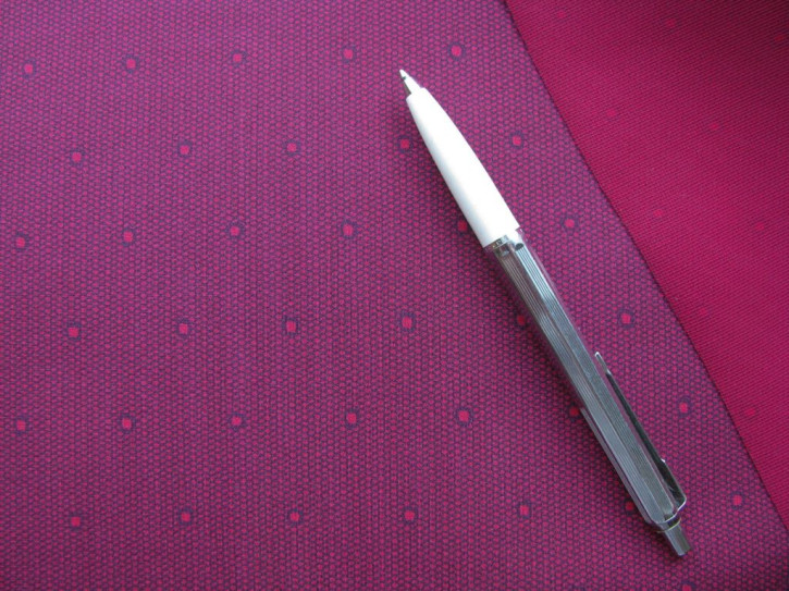 1m hochwertiger Miederstoff in amaranth/lip-stick "Pünktchen-Netz" - 1,35m