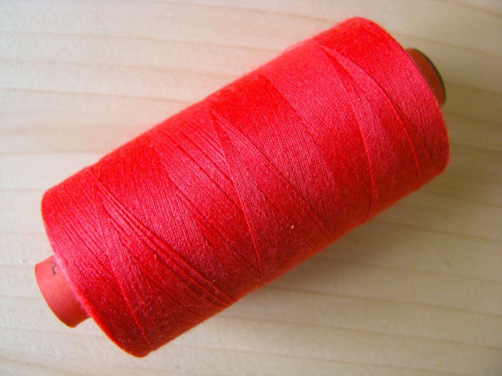 1 Spule AMANN rasant Nähgarn in rojal-rot Fb0503