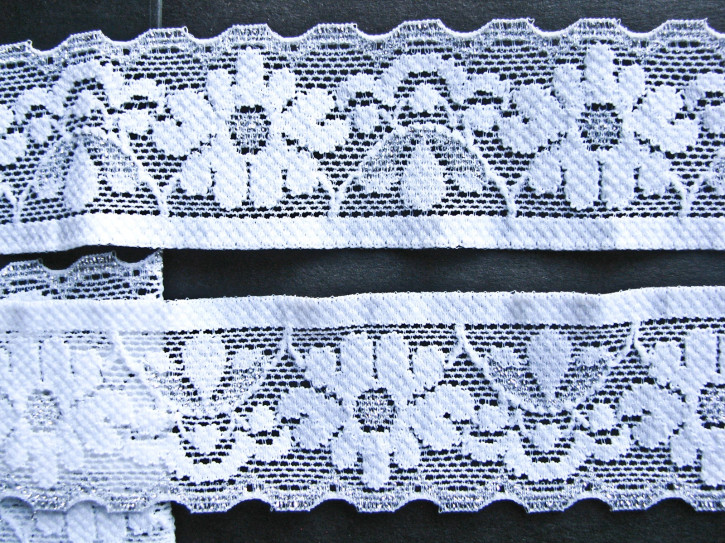 2m elastische Spitze in rein-weiß Fb2000... - 3cm