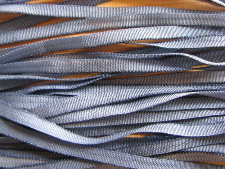 10m zartes Gummibändchen in blau-grau/wolke Fb1470 -  4mm