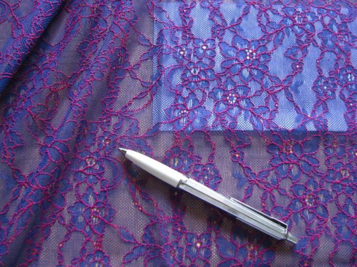 1m bi-elastische All-Over-Spitze "Violett Dreams of Amaranth Roses" - 1,40m