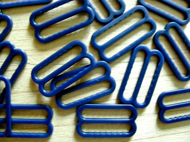 8 Stk. Schieber in dunklem marine-blau Fb0825 - 18mm