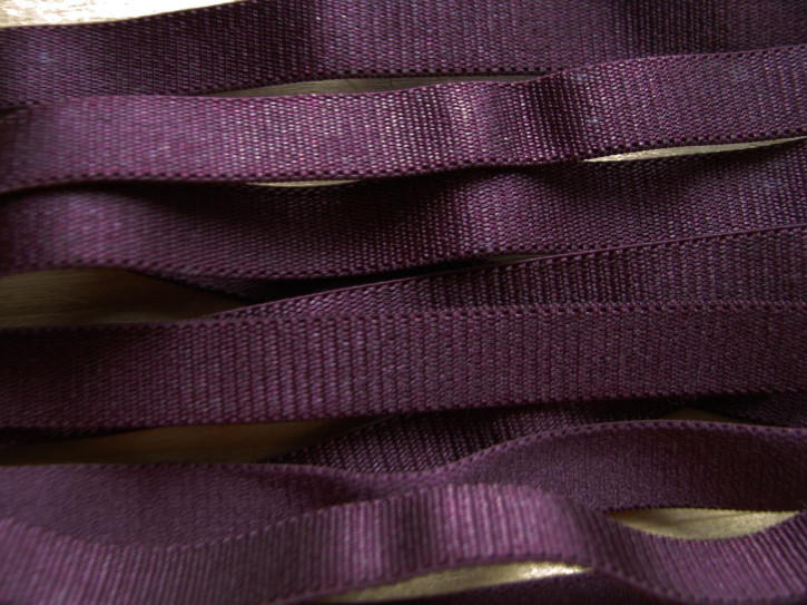5m Satin-Träger-Gumm in aubergine mit einem Stich marrengo Fb0160 - 10mm
