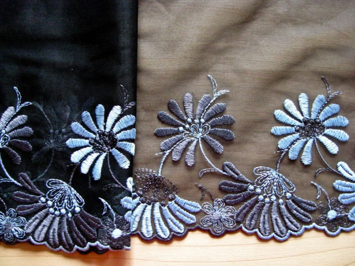 1m Edel-Spitze bestickt "Flowers of Ice" in schwarz - 20cm Stickbreite 11cm