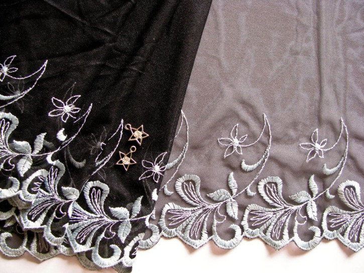 1m bestickte Dessous-Spitze "Flowers of Ice" - 19,5cm / Stickbreite 9cm