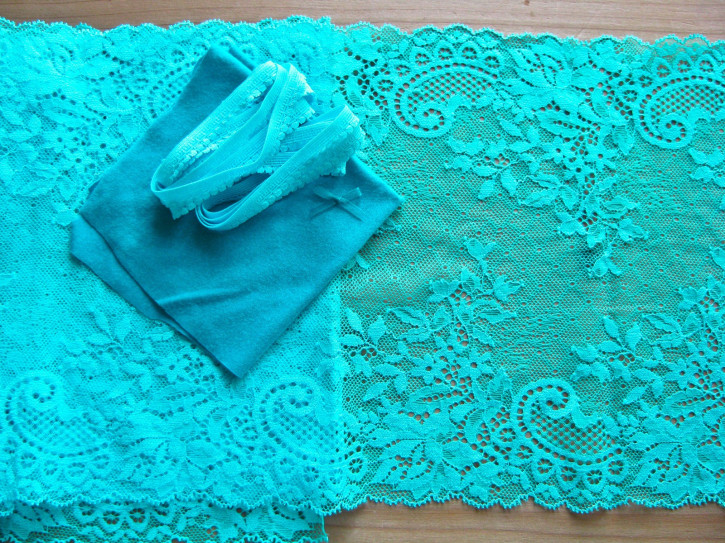 1 Pkt. Materialpaket "Water world" Spitzenslip