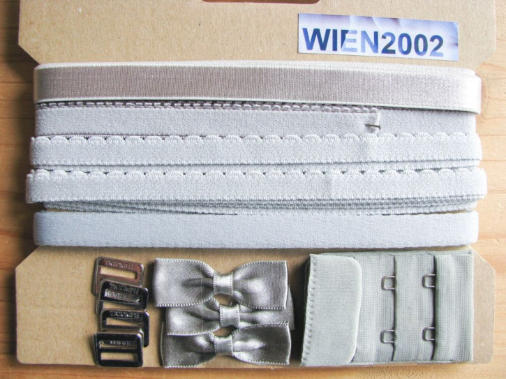Kurzwarenpaket in silber-grau Fb3501