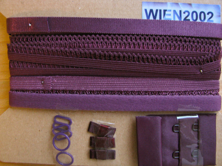Kurzwarenpaket in aubergine Fb0793