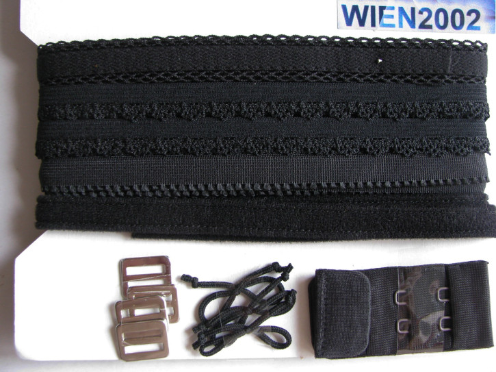 Kurzwarenpaket in schwarz