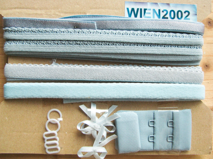 Kurzwarenpaket in helio-blau Fb0350