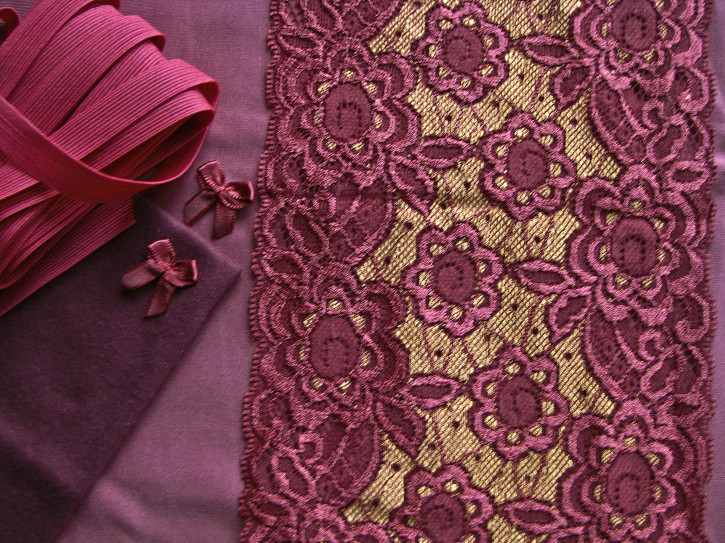 1 Pkt. Materialpaket "Rojal-Red" - Slipset