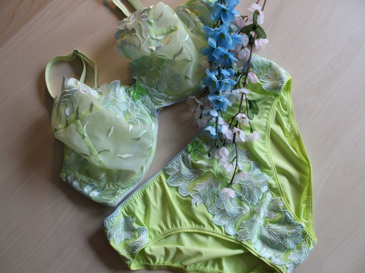 Edles Dessousset aus "Spring Green"